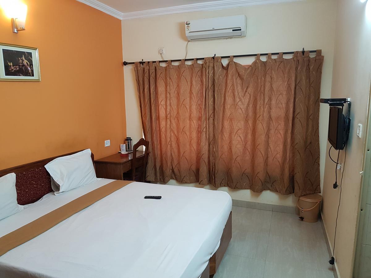 Hotel The Samrat Тривандрум Экстерьер фото