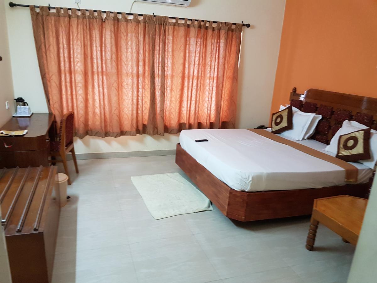 Hotel The Samrat Тривандрум Экстерьер фото